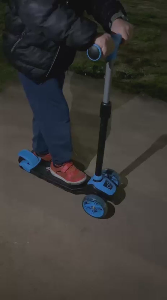 Led Işıklı 3 Tekerlekli Yükseklik Ayarlı Twist Scooter